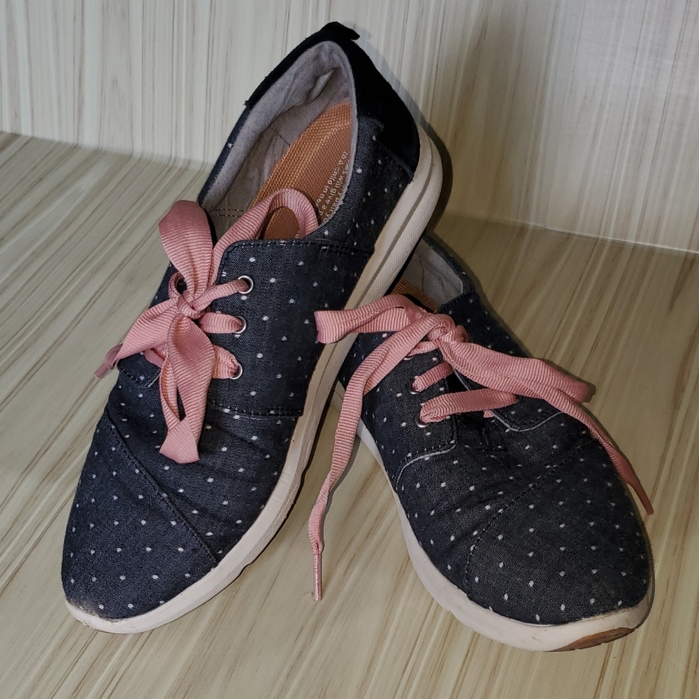Women's Toms fashion sneakers